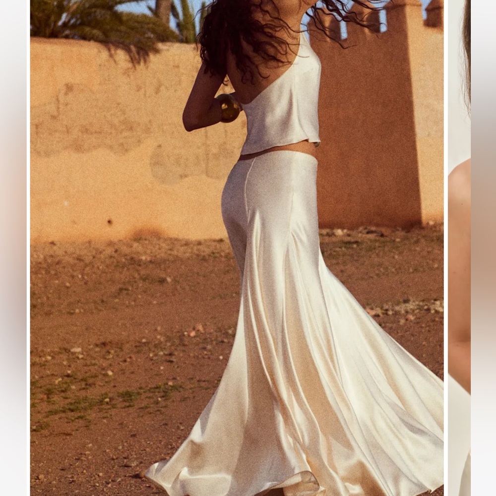 NWT Reformation Sera Silk Two Piece - Picture 3 of 11